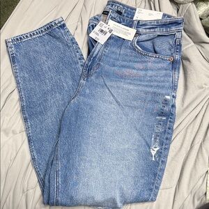 American Eagle Outfitters Light Blue Straight Leg Jeans Women’s
